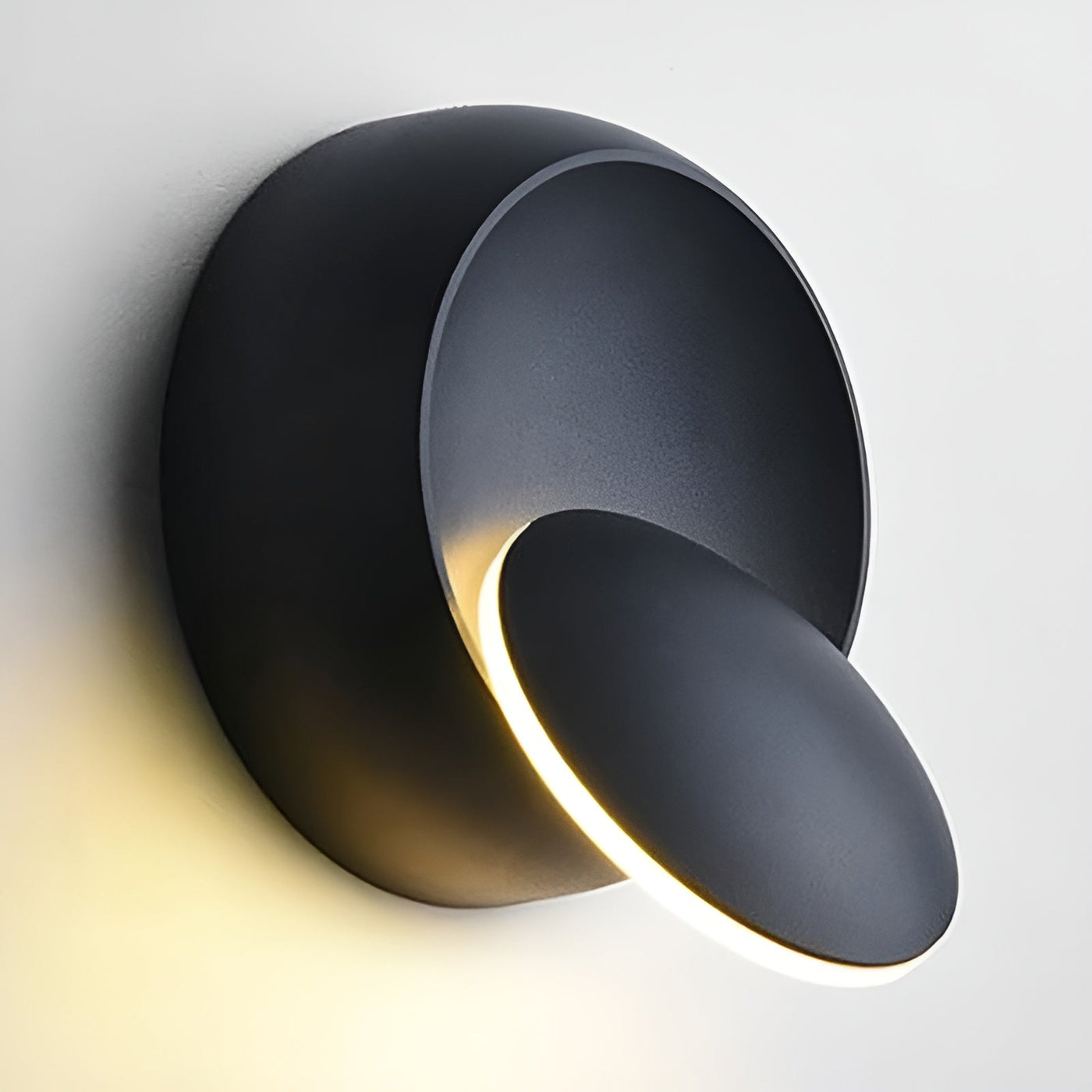 Modern Adjustable Wall Light