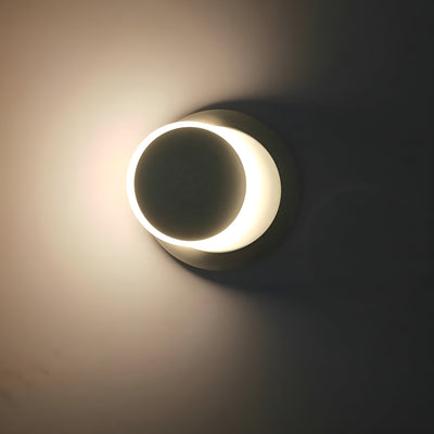 Modern Adjustable Wall Light