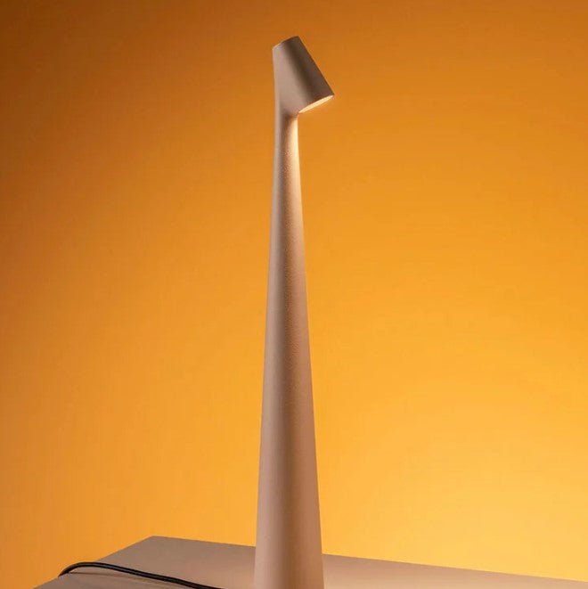Obélis LED Table Lamp – Sculptural Aluminium Ambient Light