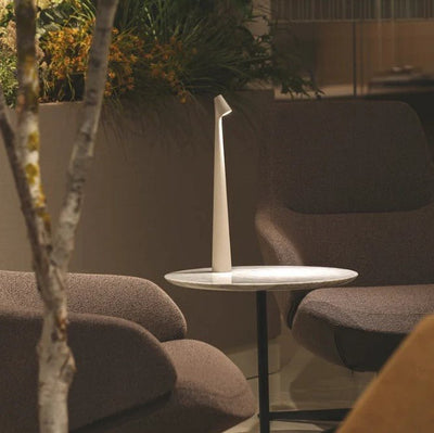 Obélis LED Table Lamp – Sculptural Aluminium Ambient Light