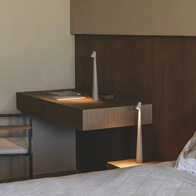 Obélis LED Table Lamp – Sculptural Aluminium Ambient Light